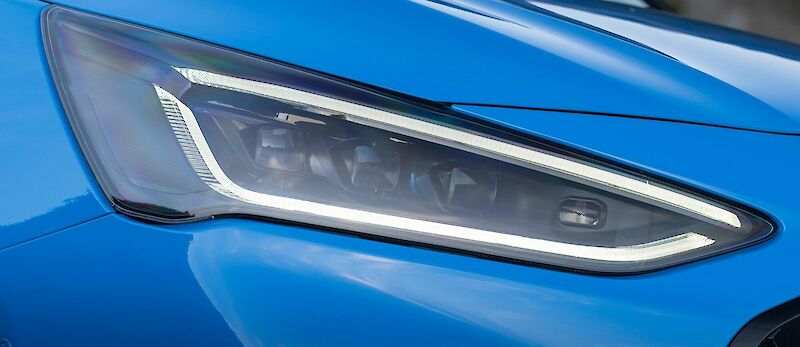 Ford Focus ST LED fényszórója